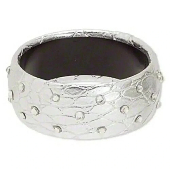 Retro Silver Faux Croc and Clear Rhinestones 32mm Wide Vinyl Bangle Bracelet - Picture 1 of 1